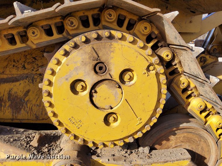 image for item DL2272 1997 Caterpillar D6R XL  dozer