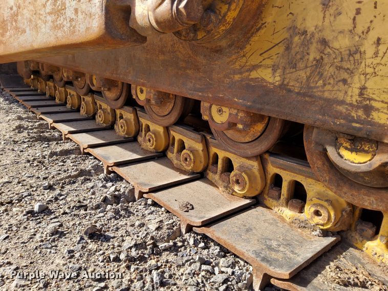 image for item DL2272 1997 Caterpillar D6R XL  dozer