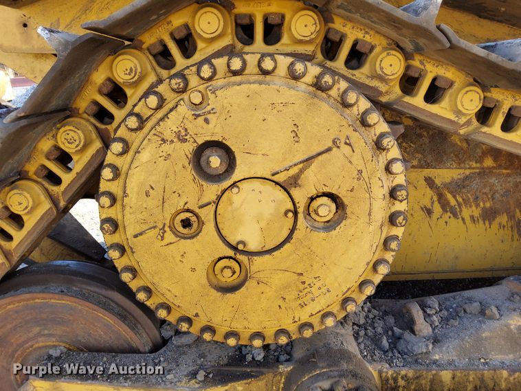 image for item DL2272 1997 Caterpillar D6R XL  dozer