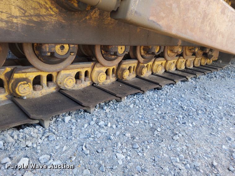 image for item DL2272 1997 Caterpillar D6R XL  dozer