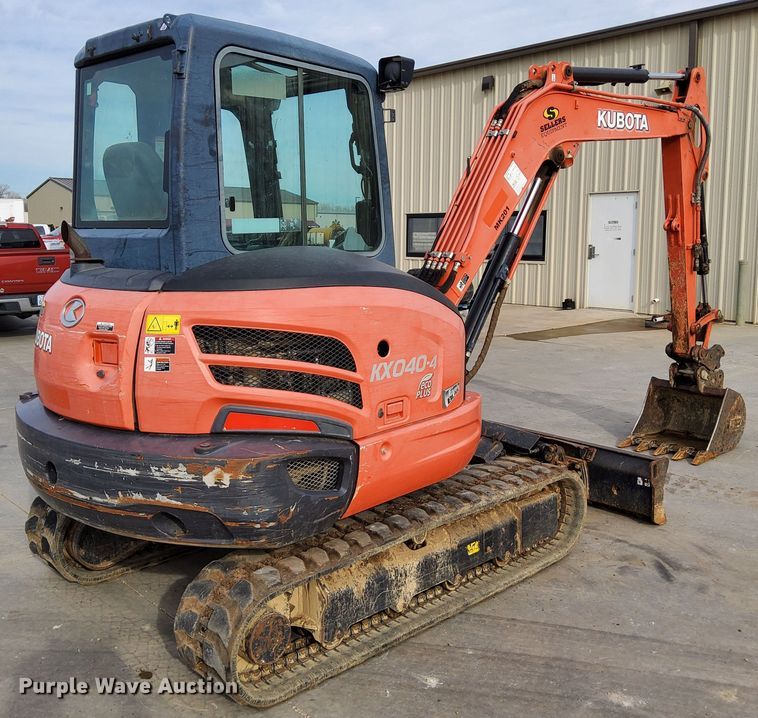 image for item DL2276 2015 Kubota KX040-4  mini excavator