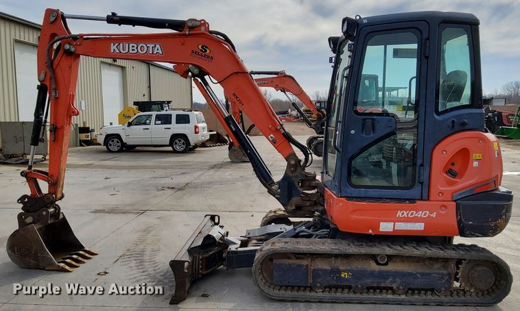 image for item DL2276 2015 Kubota KX040-4  mini excavator