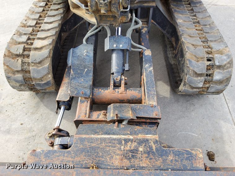 image for item DL2276 2015 Kubota KX040-4  mini excavator