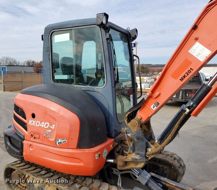 image for item DL2276 2015 Kubota KX040-4  mini excavator
