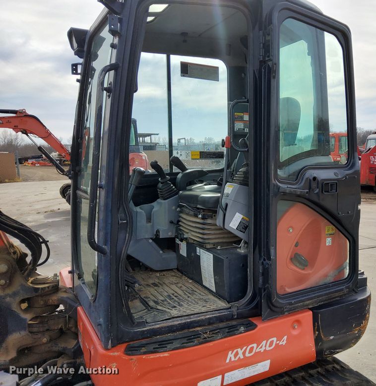 image for item DL2276 2015 Kubota KX040-4  mini excavator