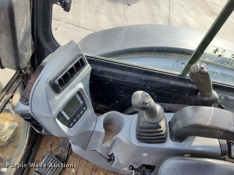 image for item DL2276 2015 Kubota KX040-4  mini excavator