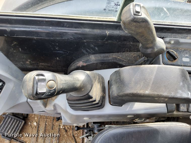 image for item DL2276 2015 Kubota KX040-4  mini excavator