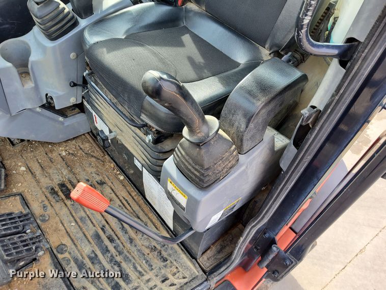 image for item DL2276 2015 Kubota KX040-4  mini excavator