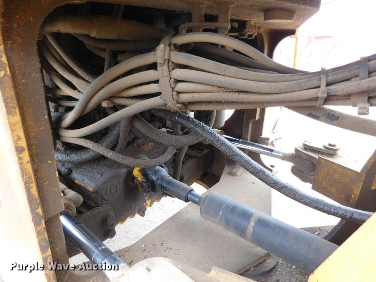 image for item DM2547 1997 John Deere 544H  wheel loader