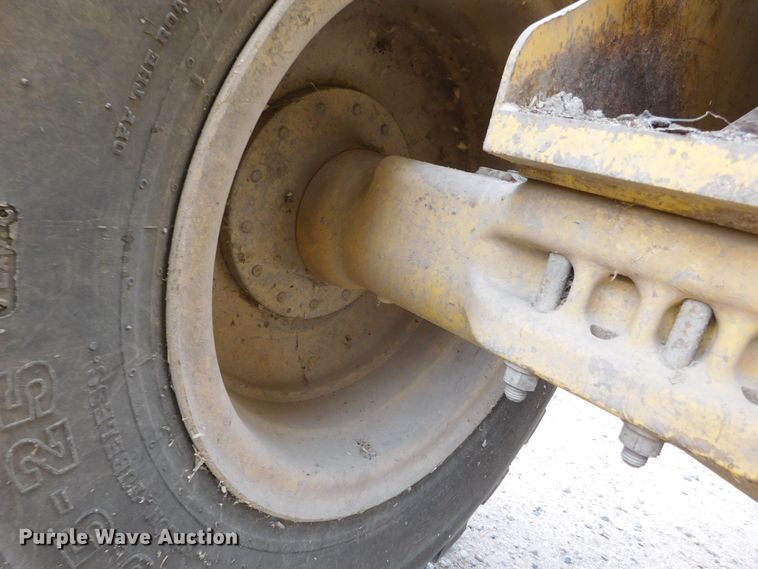 image for item DM2547 1997 John Deere 544H  wheel loader