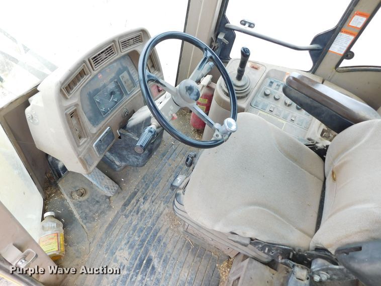 image for item DM2547 1997 John Deere 544H  wheel loader