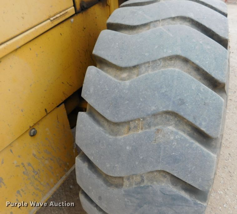 image for item DM2547 1997 John Deere 544H  wheel loader
