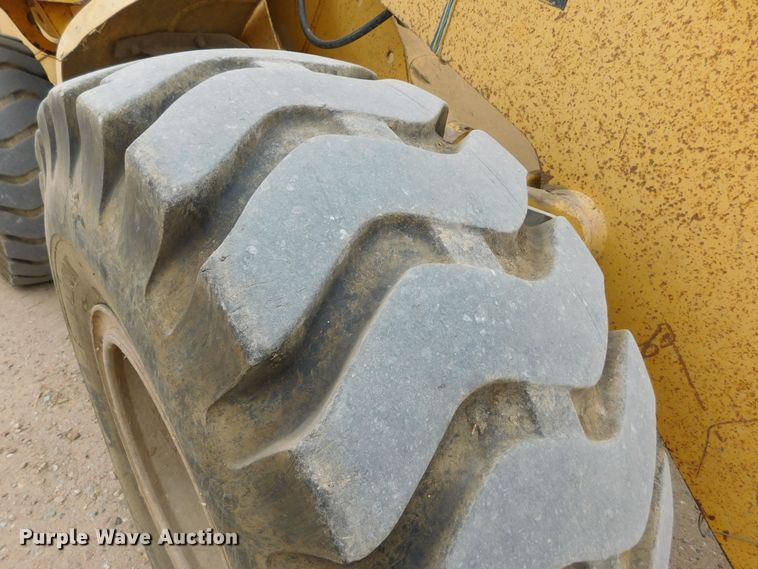 image for item DM2547 1997 John Deere 544H  wheel loader