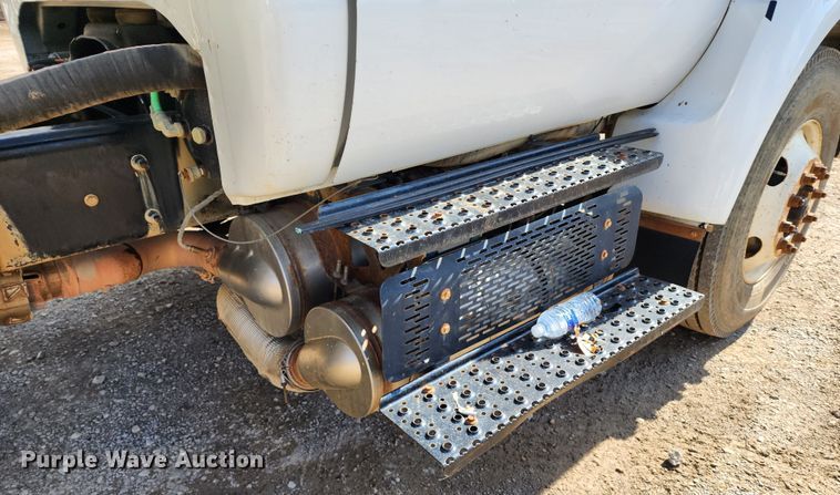 image for item DM4899 2011 Ford F750 Super Duty  water truck