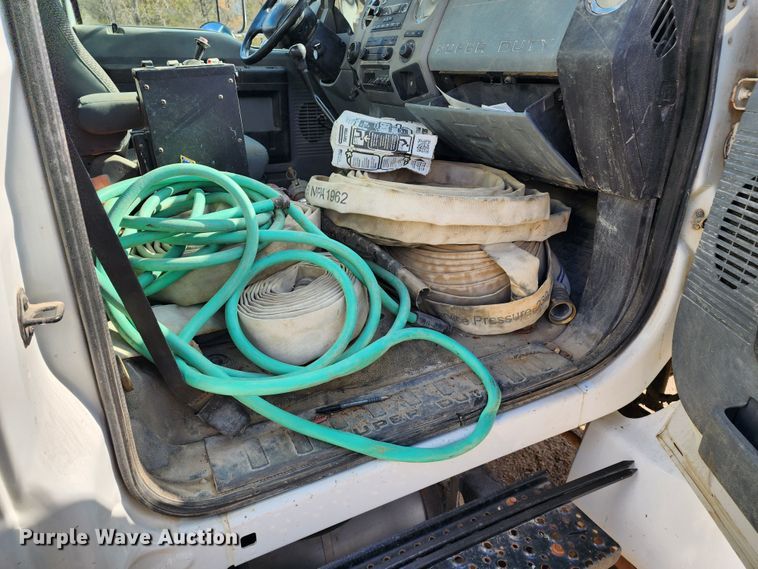 image for item DM4899 2011 Ford F750 Super Duty  water truck