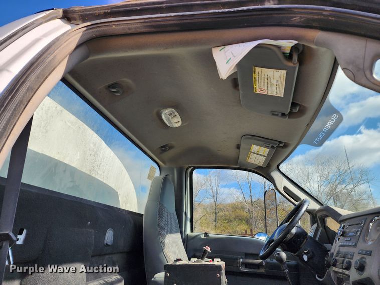 image for item DM4899 2011 Ford F750 Super Duty  water truck