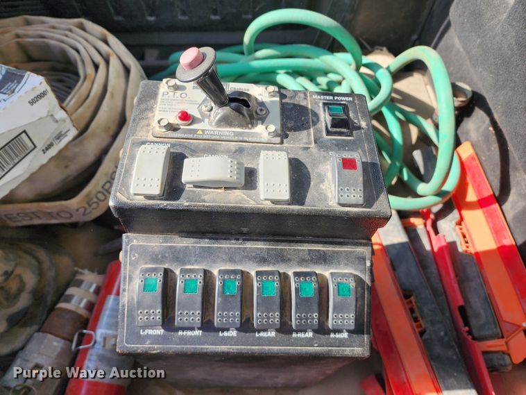 image for item DM4899 2011 Ford F750 Super Duty  water truck