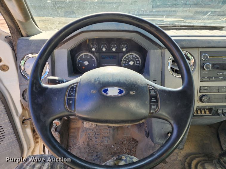 image for item DM4899 2011 Ford F750 Super Duty  water truck