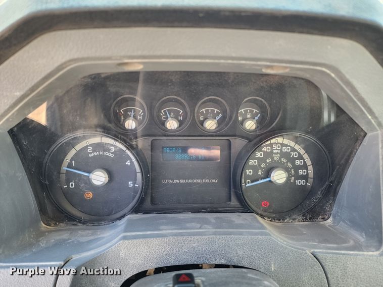 image for item DM4899 2011 Ford F750 Super Duty  water truck