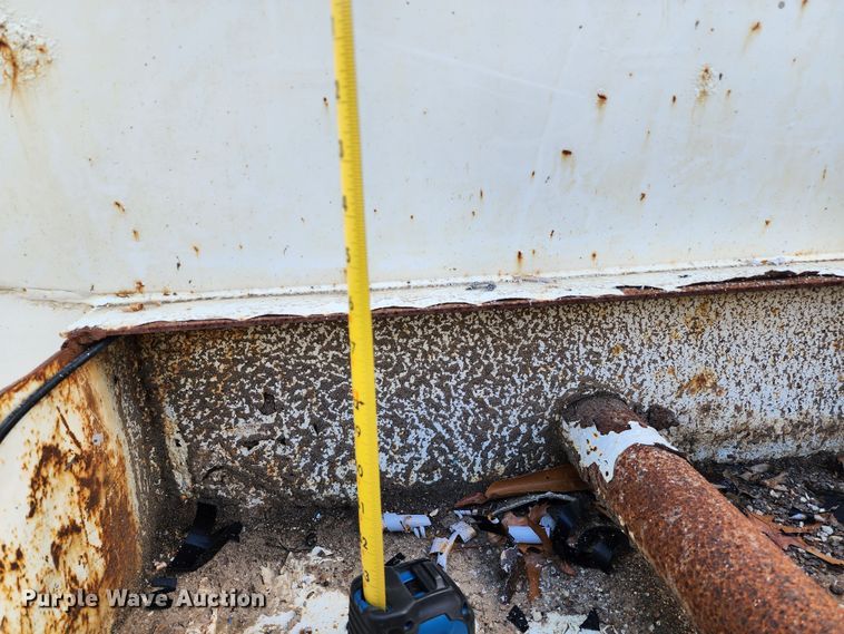 image for item DM4899 2011 Ford F750 Super Duty  water truck