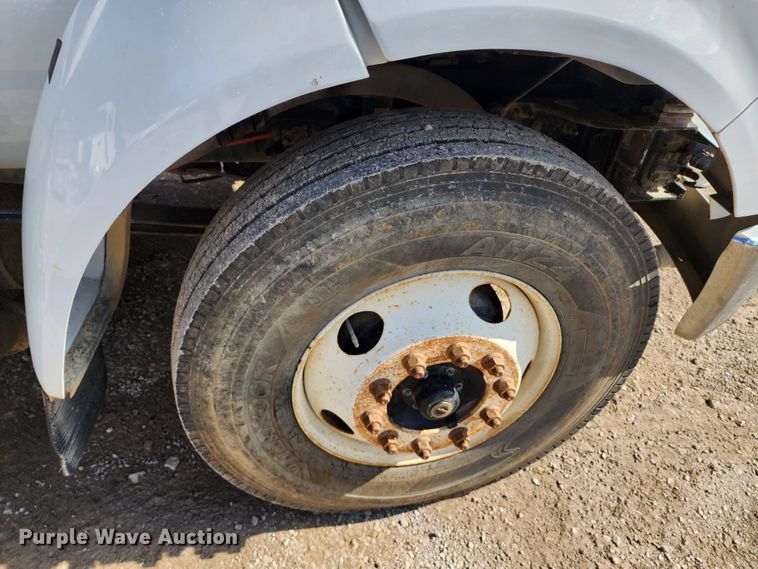 image for item DM4899 2011 Ford F750 Super Duty  water truck