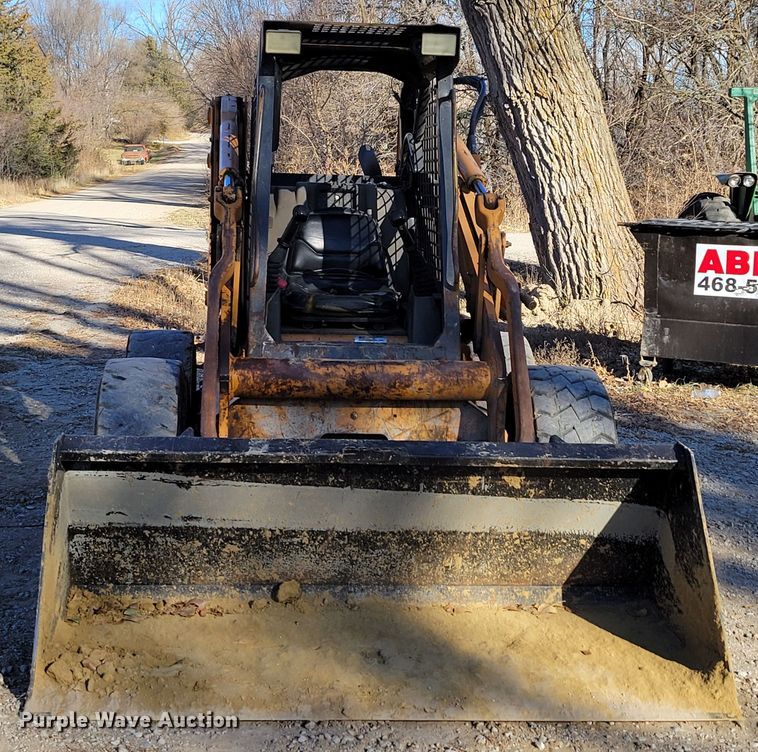 image for item DM8132 2006 Case 450  skid steer loader