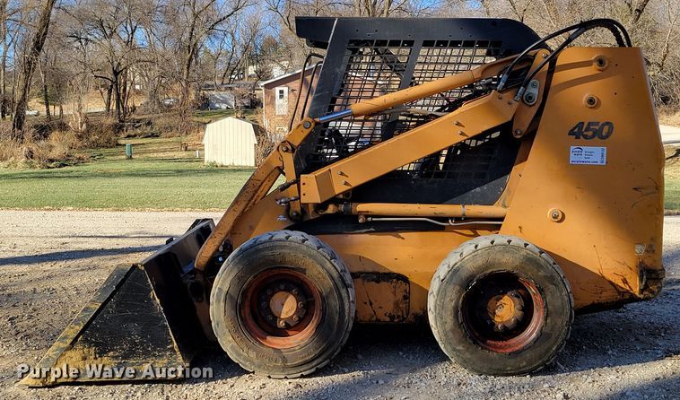 image for item DM8132 2006 Case 450  skid steer loader
