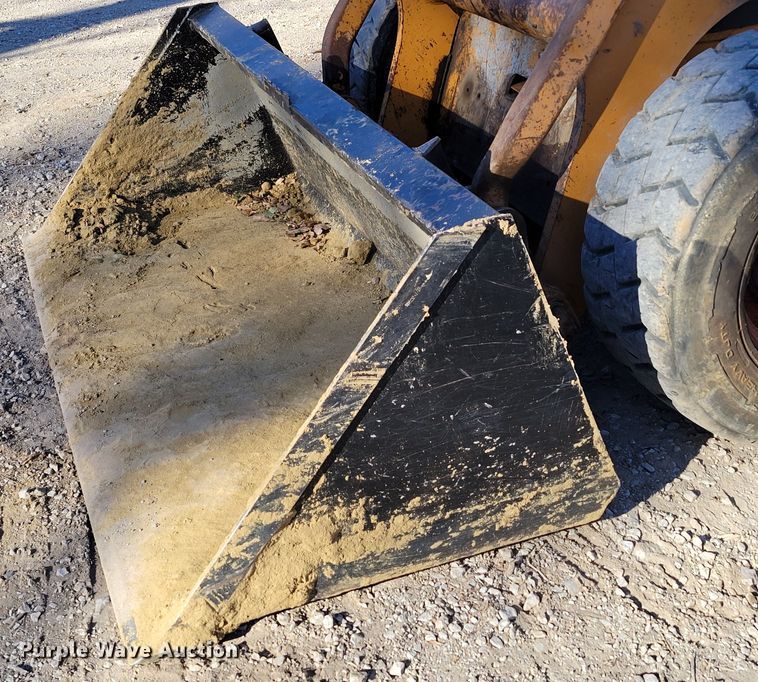 image for item DM8132 2006 Case 450  skid steer loader