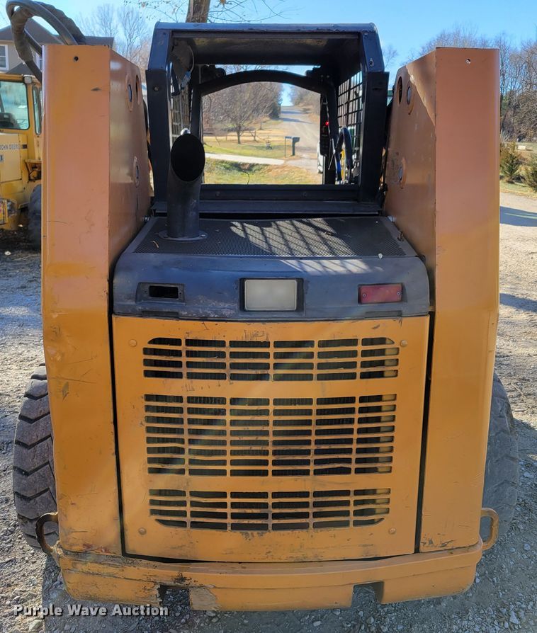 image for item DM8132 2006 Case 450  skid steer loader