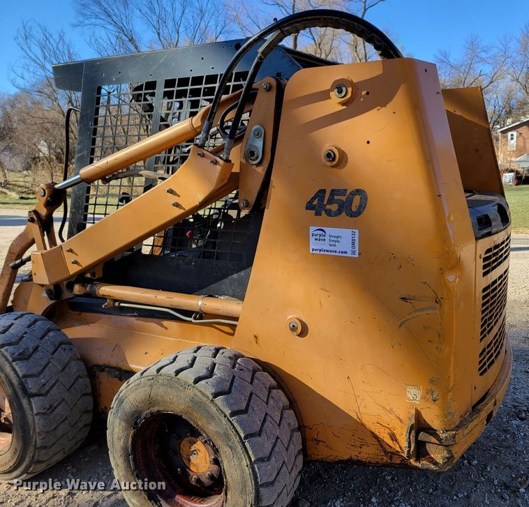 image for item DM8132 2006 Case 450  skid steer loader