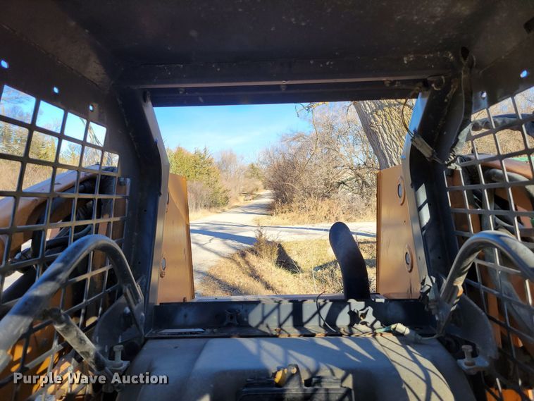 image for item DM8132 2006 Case 450  skid steer loader