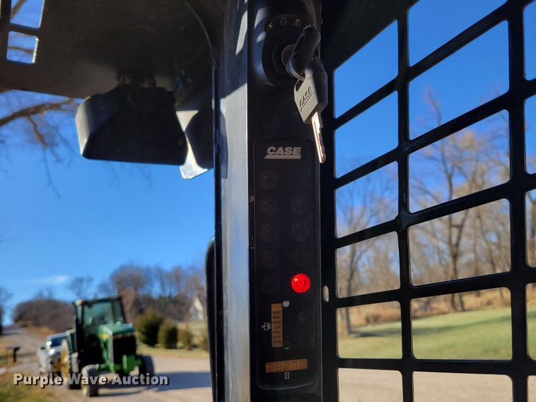 image for item DM8132 2006 Case 450  skid steer loader