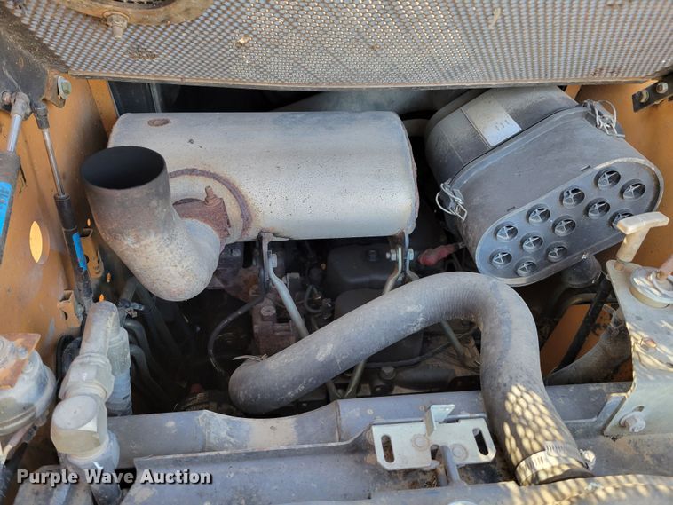 image for item DM8132 2006 Case 450  skid steer loader