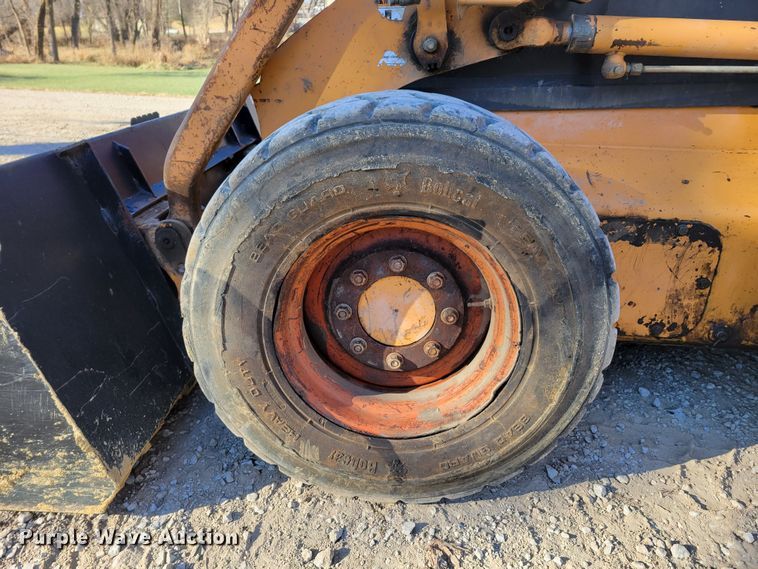 image for item DM8132 2006 Case 450  skid steer loader