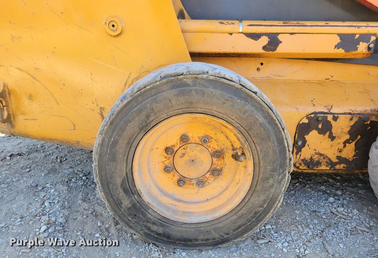 image for item DM8132 2006 Case 450  skid steer loader