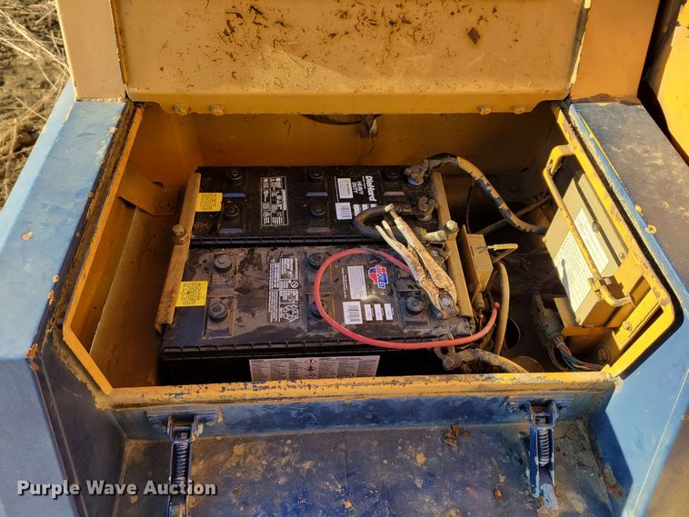 image for item DM8135 1987 Komatsu PC400LC-3  excavator