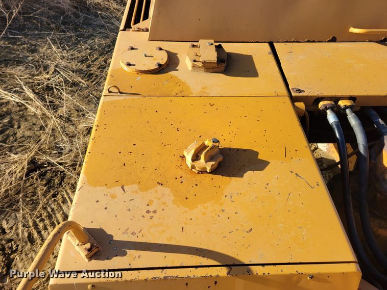 image for item DM8135 1987 Komatsu PC400LC-3  excavator