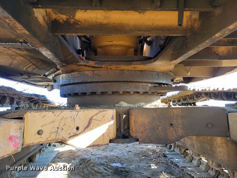 image for item DM8135 1987 Komatsu PC400LC-3  excavator