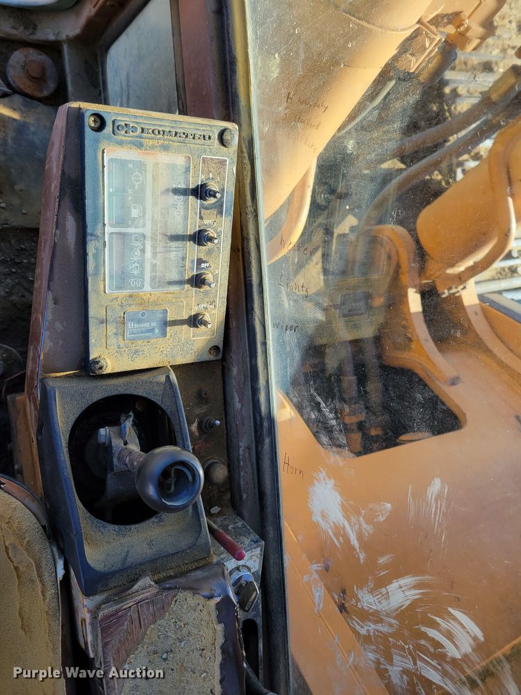 image for item DM8135 1987 Komatsu PC400LC-3  excavator