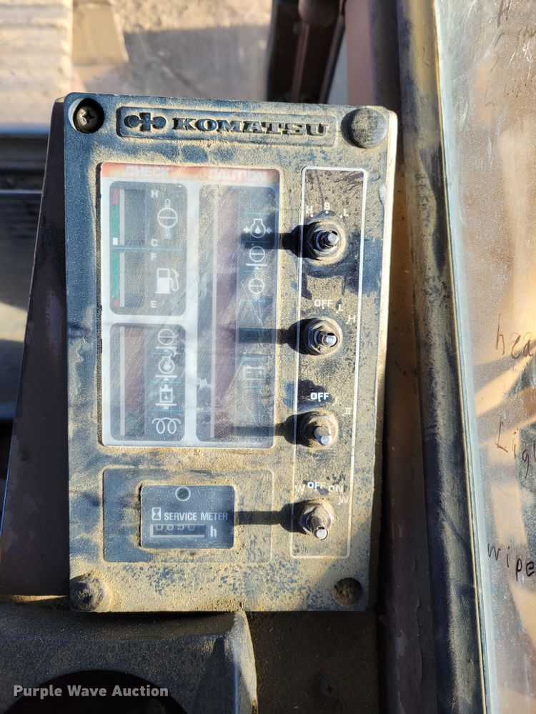 image for item DM8135 1987 Komatsu PC400LC-3  excavator