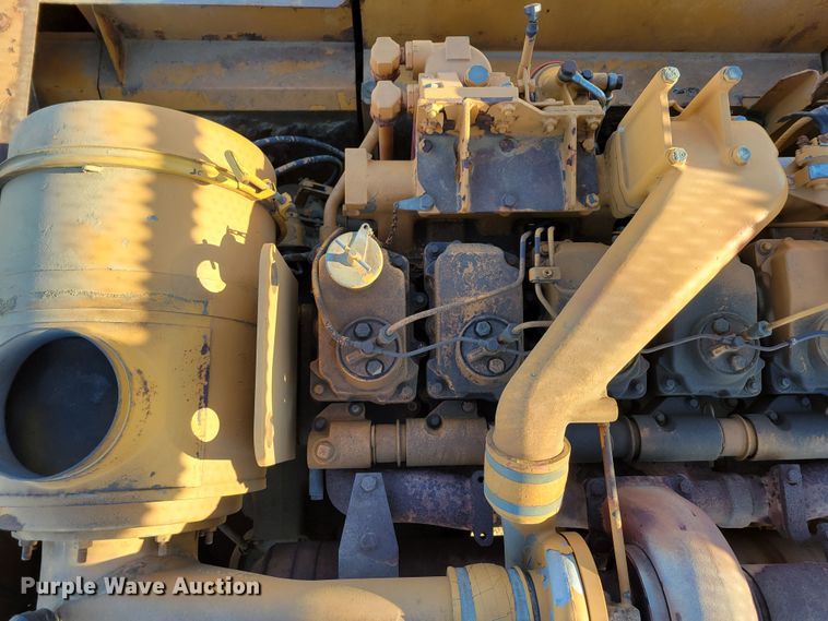 image for item DM8135 1987 Komatsu PC400LC-3  excavator