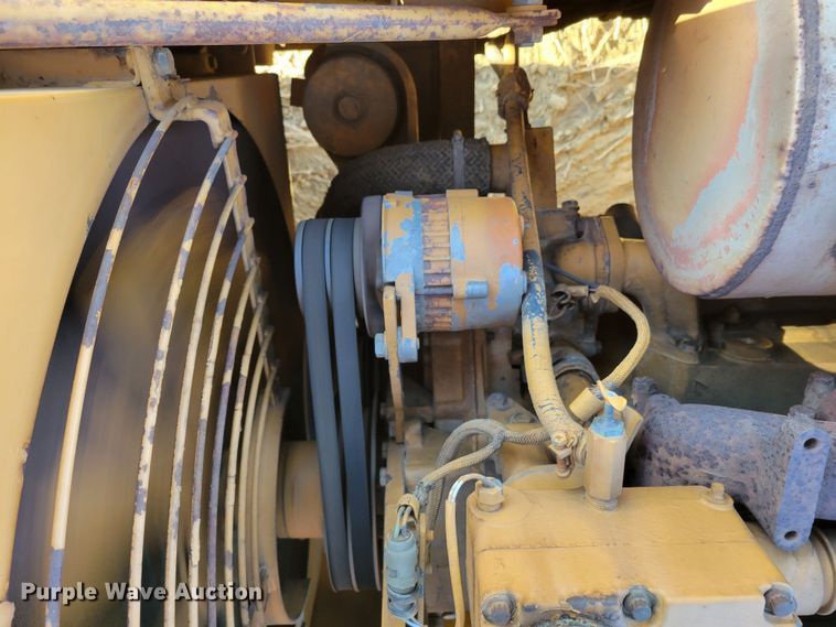 image for item DM8135 1987 Komatsu PC400LC-3  excavator