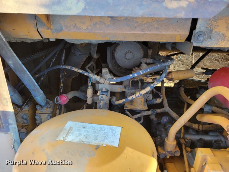 image for item DM8135 1987 Komatsu PC400LC-3  excavator