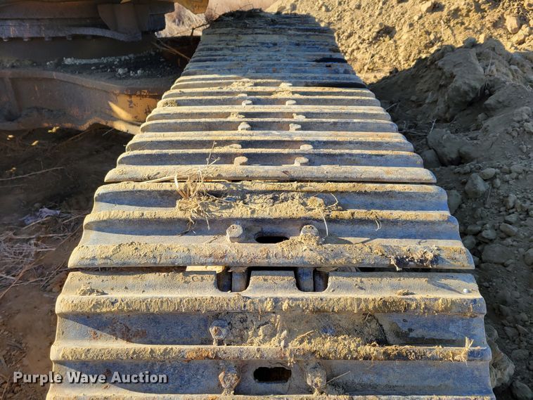 image for item DM8135 1987 Komatsu PC400LC-3  excavator