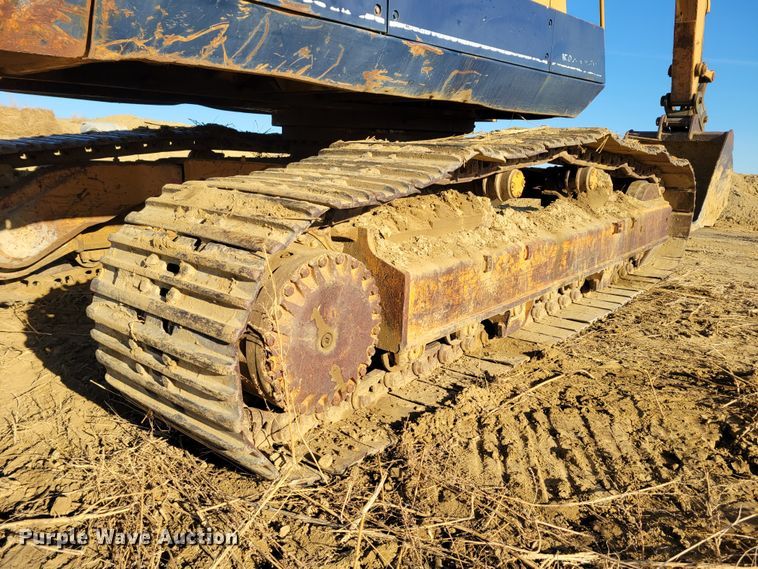 image for item DM8135 1987 Komatsu PC400LC-3  excavator