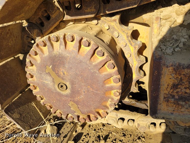 image for item DM8135 1987 Komatsu PC400LC-3  excavator