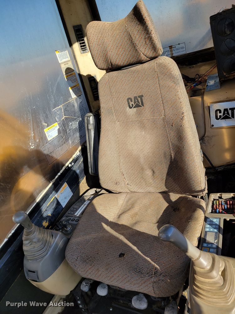 image for item DM8136 1997 Caterpillar 325B L  excavator