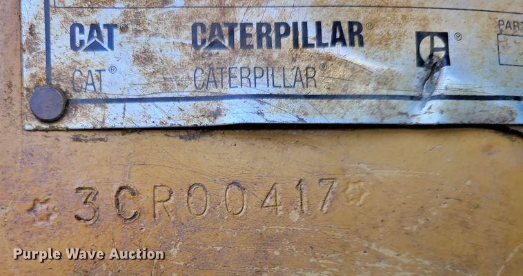 image for item DM8137 1997 Caterpillar D5M LGP  dozer