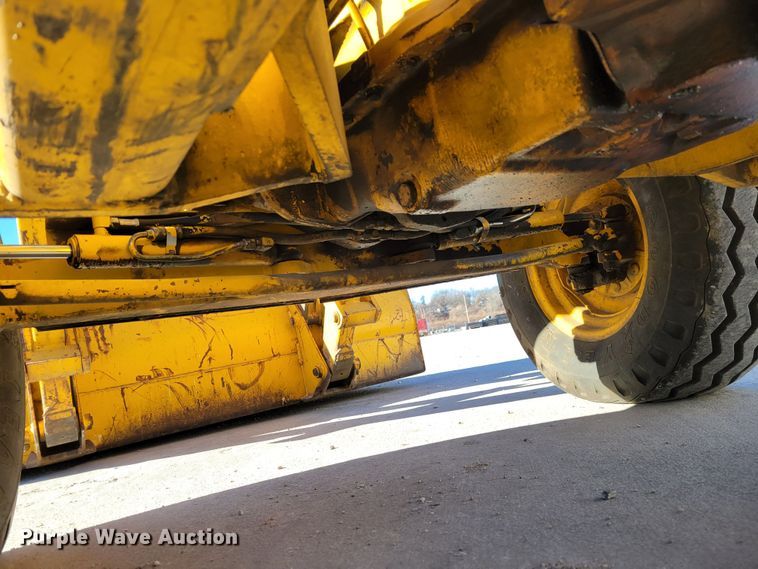 image for item DM8145 1979 Ford 545  industrial tractor