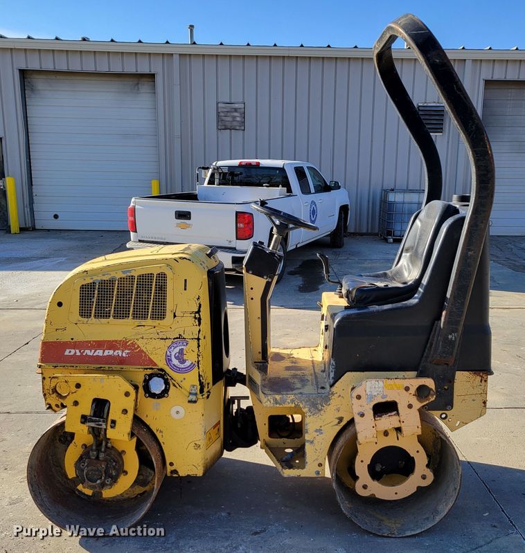 image for item DM8149 Dynapac CC900G  double drum vibratory roller